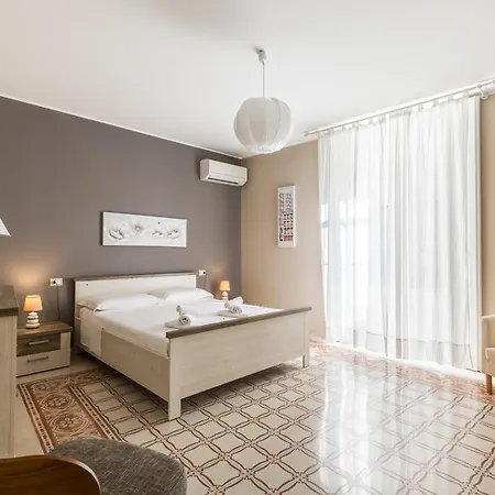 Modica For Family - Rooms And Apartments Exterior photo