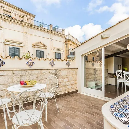 Modica For Family - Rooms And Apartments Exterior photo