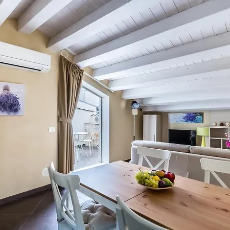 Modica For Family - Rooms And Apartments Exterior photo
